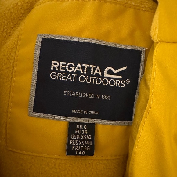 Regatta Outdoors Parka - Picture 2 of 3
